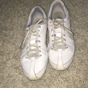 Nike cheer shoes